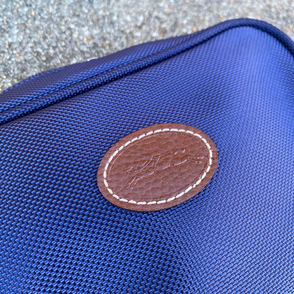 Longchamp x Lufthansa First Class Toiletry Bag - Picture 2 of 4